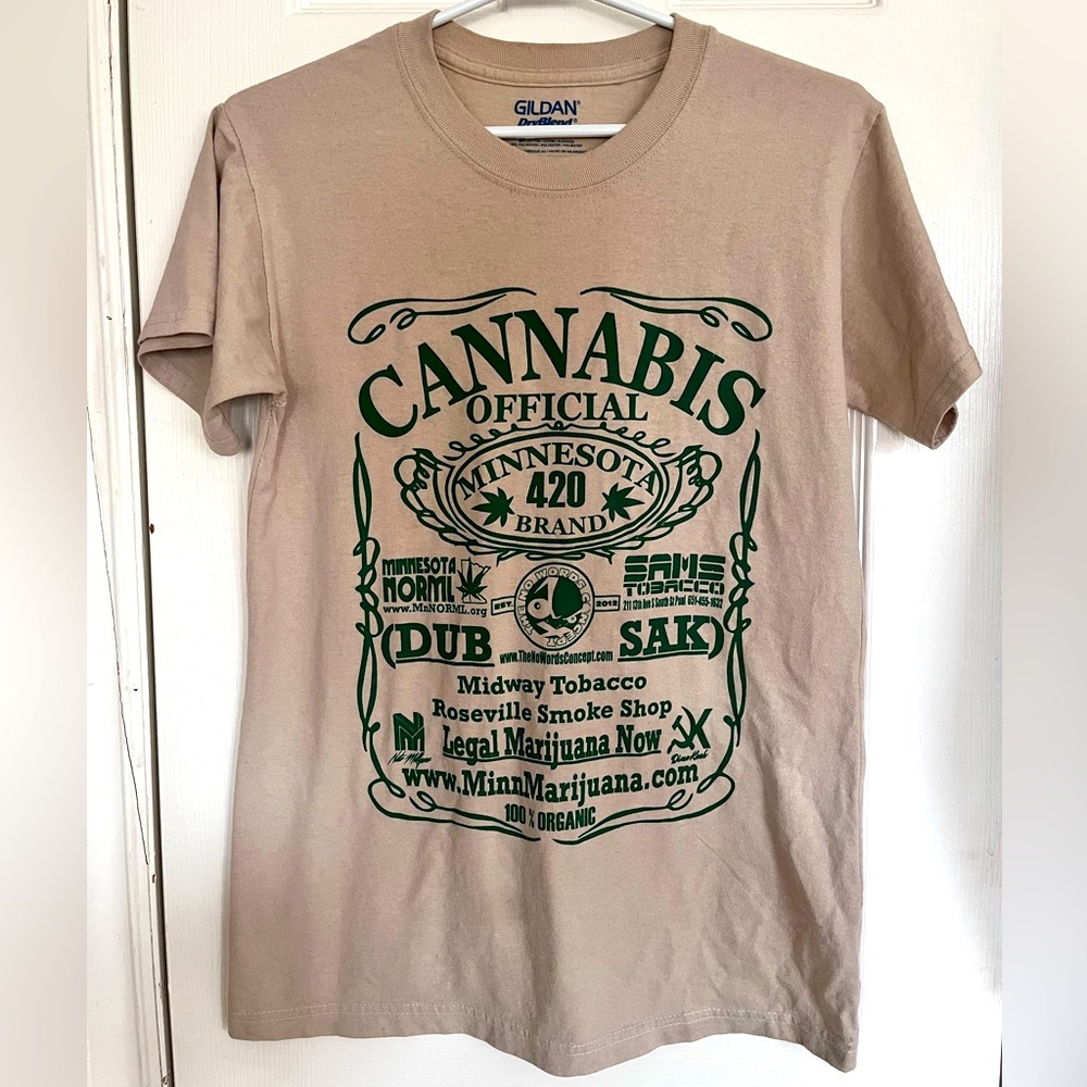 Vintage Gildan DryFit Cannabis Minnesota 420 T-Shirt